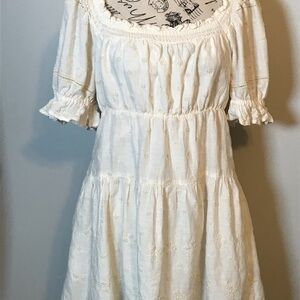 OFF THE SHOULDER PEASANT DRESS OFF WHITE DELICATELY EMBROIDERED W/POCKETS SZ SP